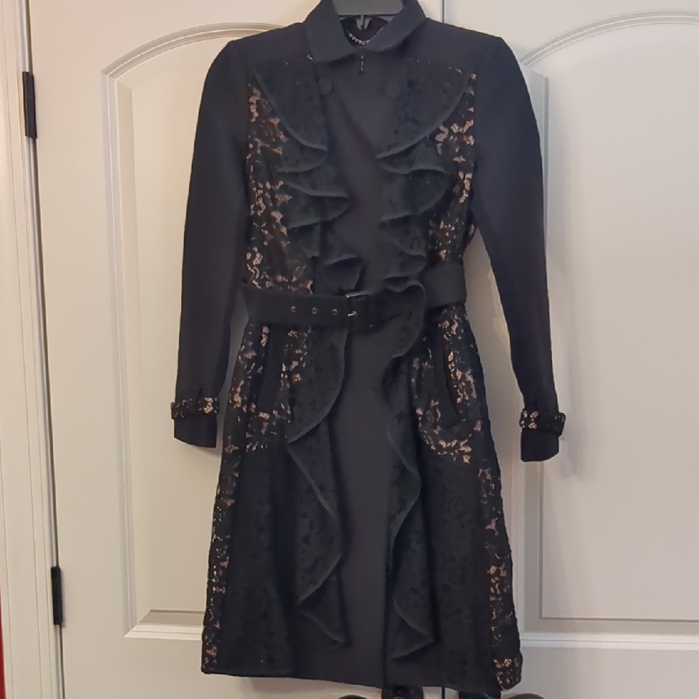 .BCBGMAXAZRIA Emmett black and tan lace and ruffle Trenchcoat